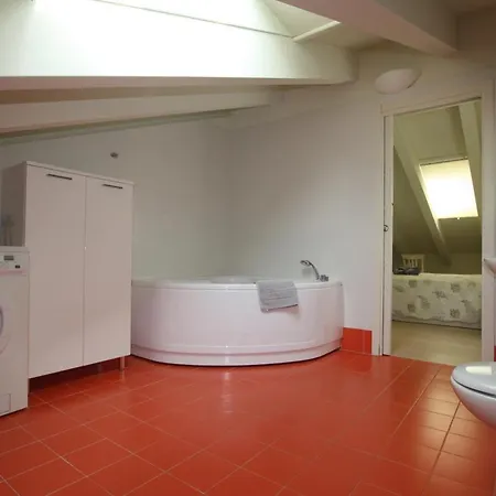 New Moon Apartman Tremezzo